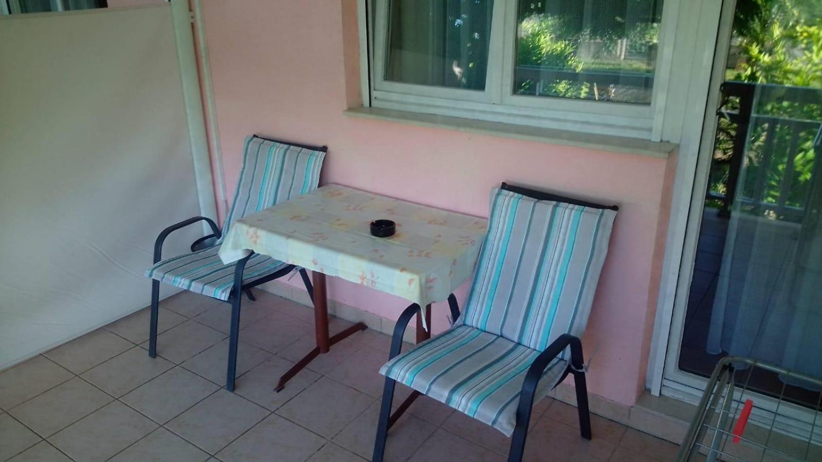 Apartmani Ledenko Kastela Bagian luar foto