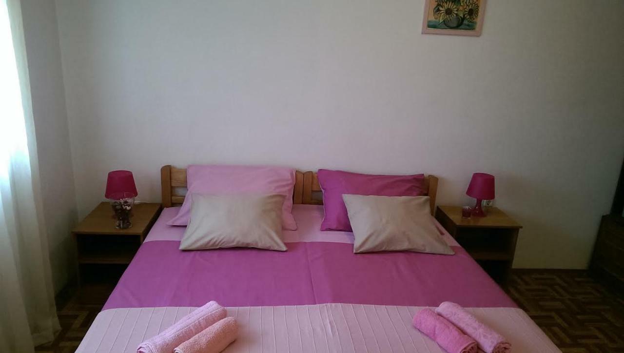 Apartmani Ledenko Kastela Bagian luar foto